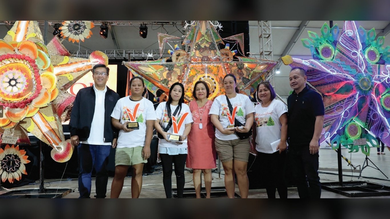 Villar celebrates Las Piñas' 20TH Parol festival and 16th street dance competition
