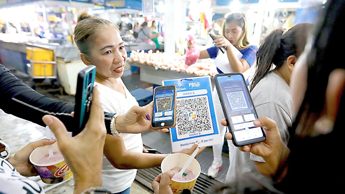 Go cashless this Christmas, BSP tells public