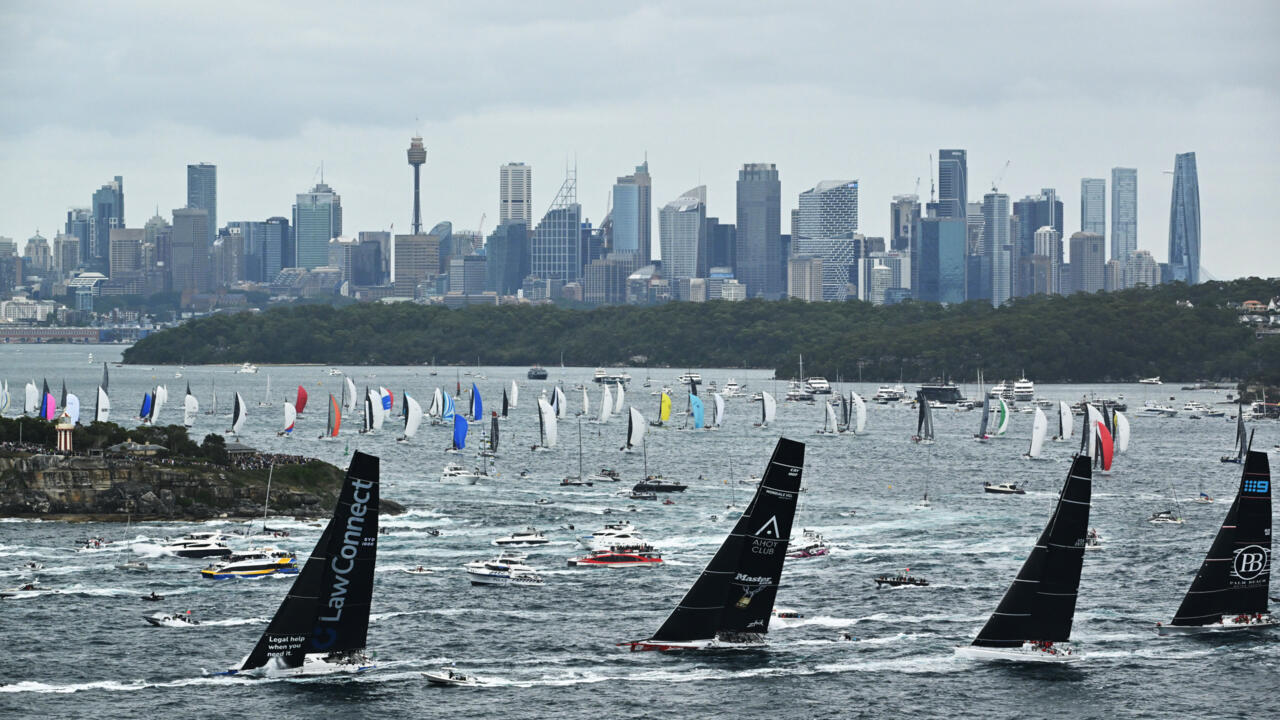 Bondi victims honored as Sydney-Hobart race sails