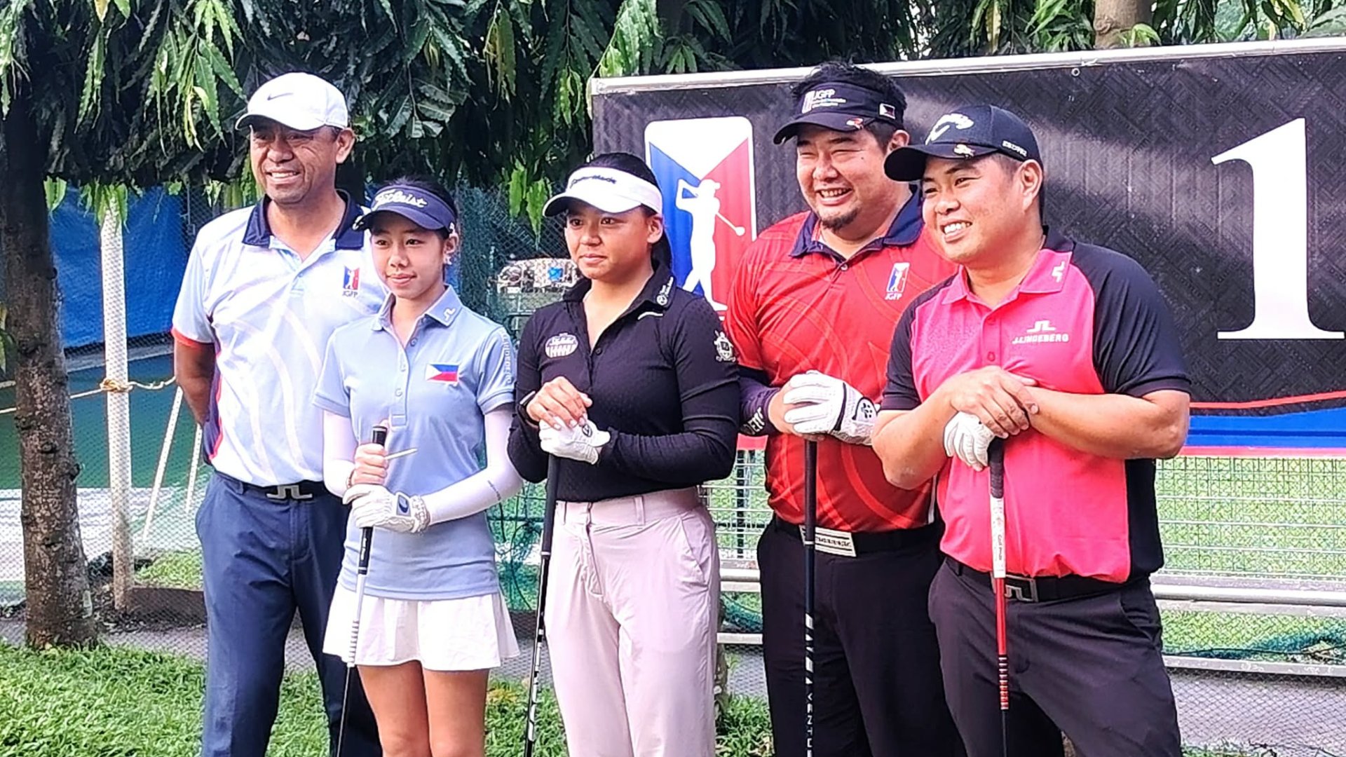 Golf brings family together