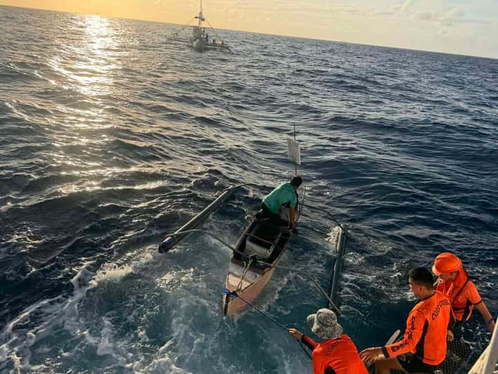 PCG rescues missing crew member of fishing vessel in Zambales