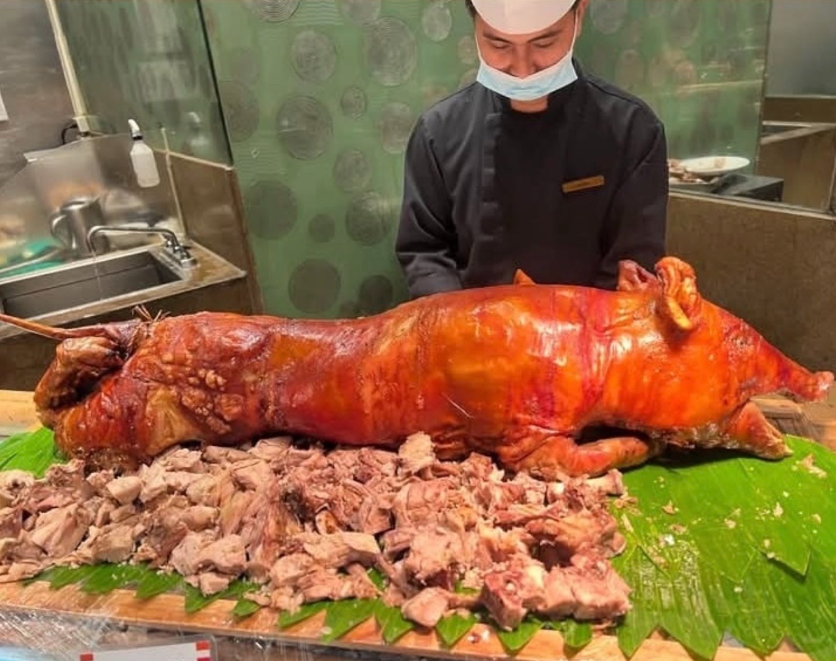 The Real VVIP of the Holiday Table: Where to get the best lechon