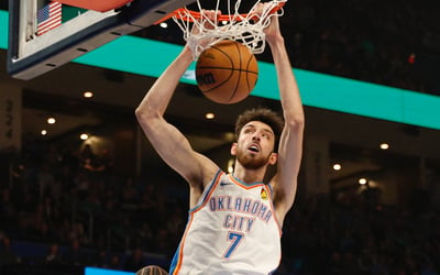 Thunder back on track; Kawhi drops 55
