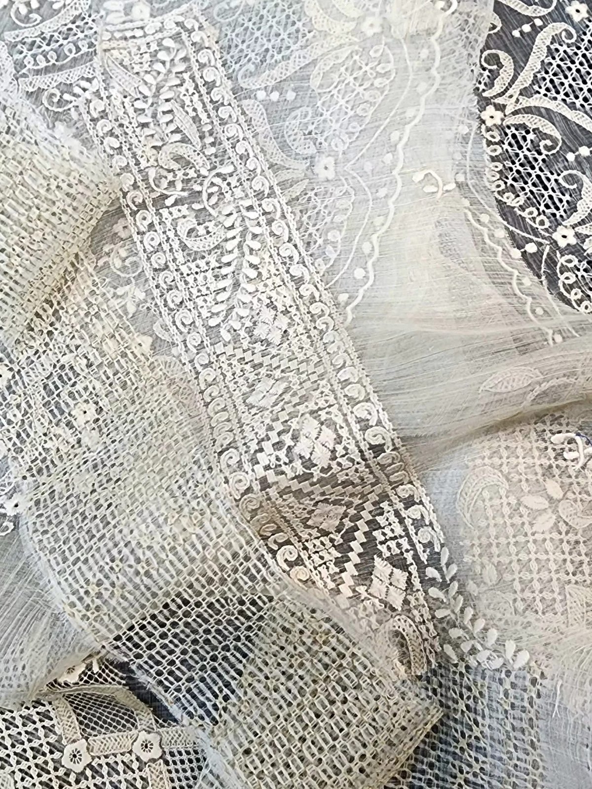 details of Aika Robredos Wedding Gown by designer Jo Rubio