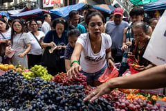 Round fruits popular ahead of New Year
