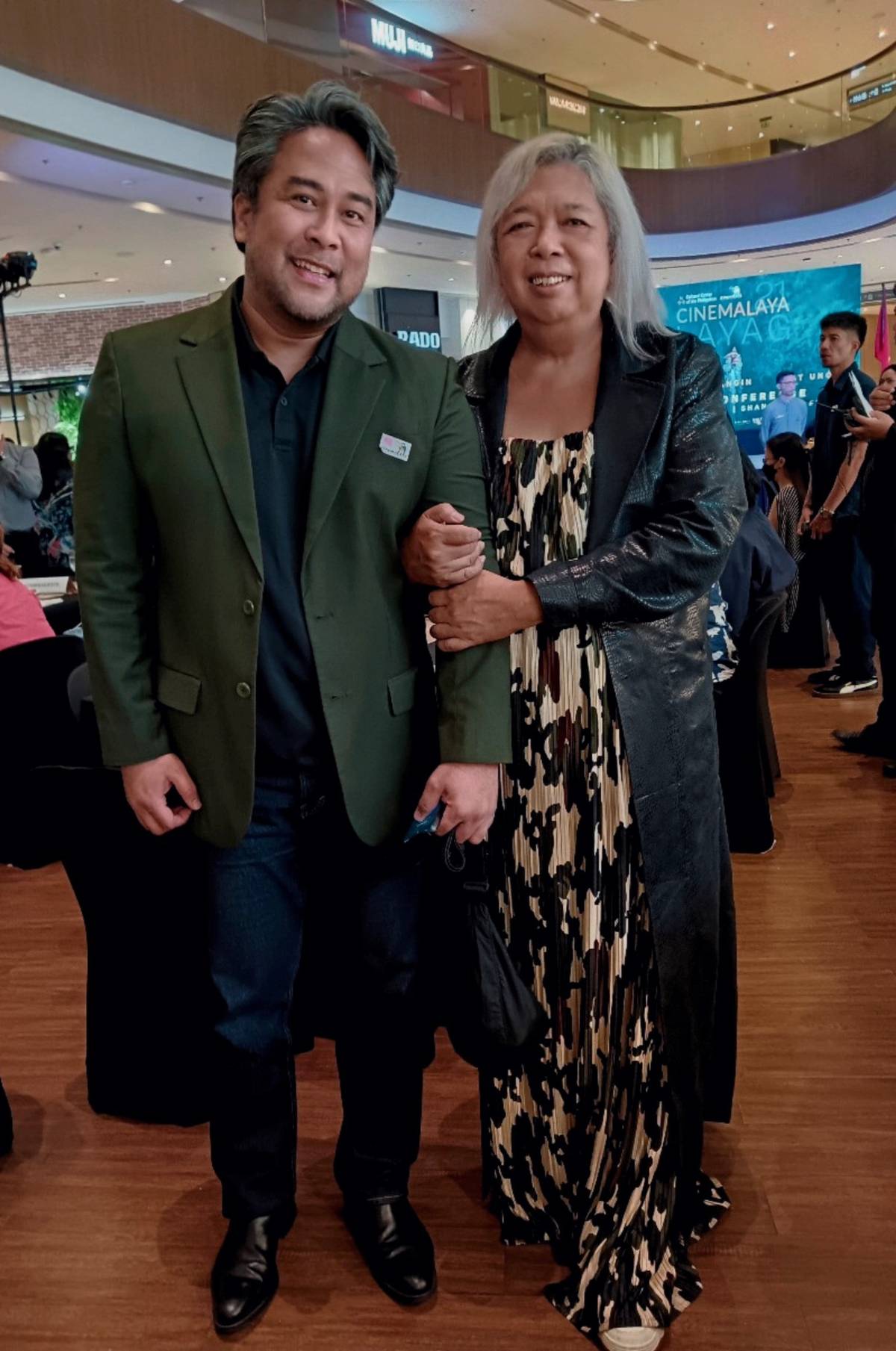 FKIYD Tena with the Diva View columnist.