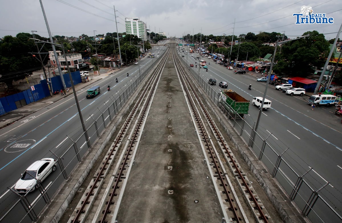 (January 02 2026) Motorist seen traversing freely along Commonwealth Avenue in Quezon City on Friday, January 2, 2026, authorities are expecting the volume of the motorist to travel back in Metro Manila on the next days, after the Christmas and New Year holidays. Photo/Analy Labor