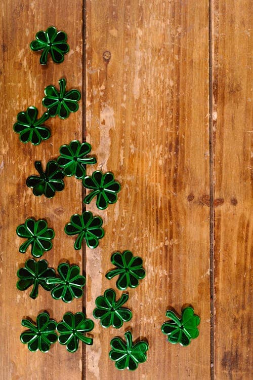 EMERALD Green – represents growth, renewal and stability, linked to Wood.