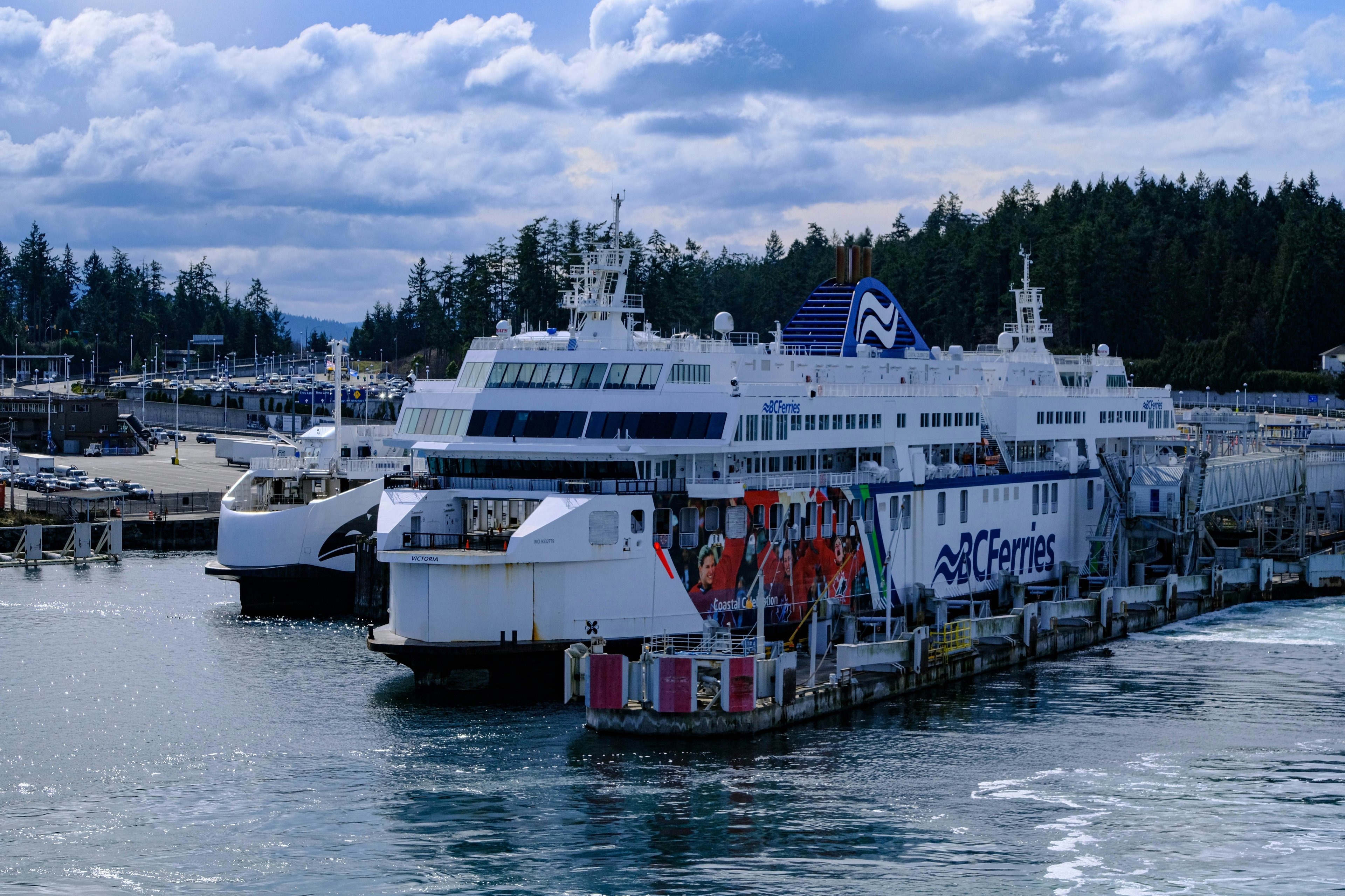 Ferry boats leaving Tacloban route as San Juanico load limits rise