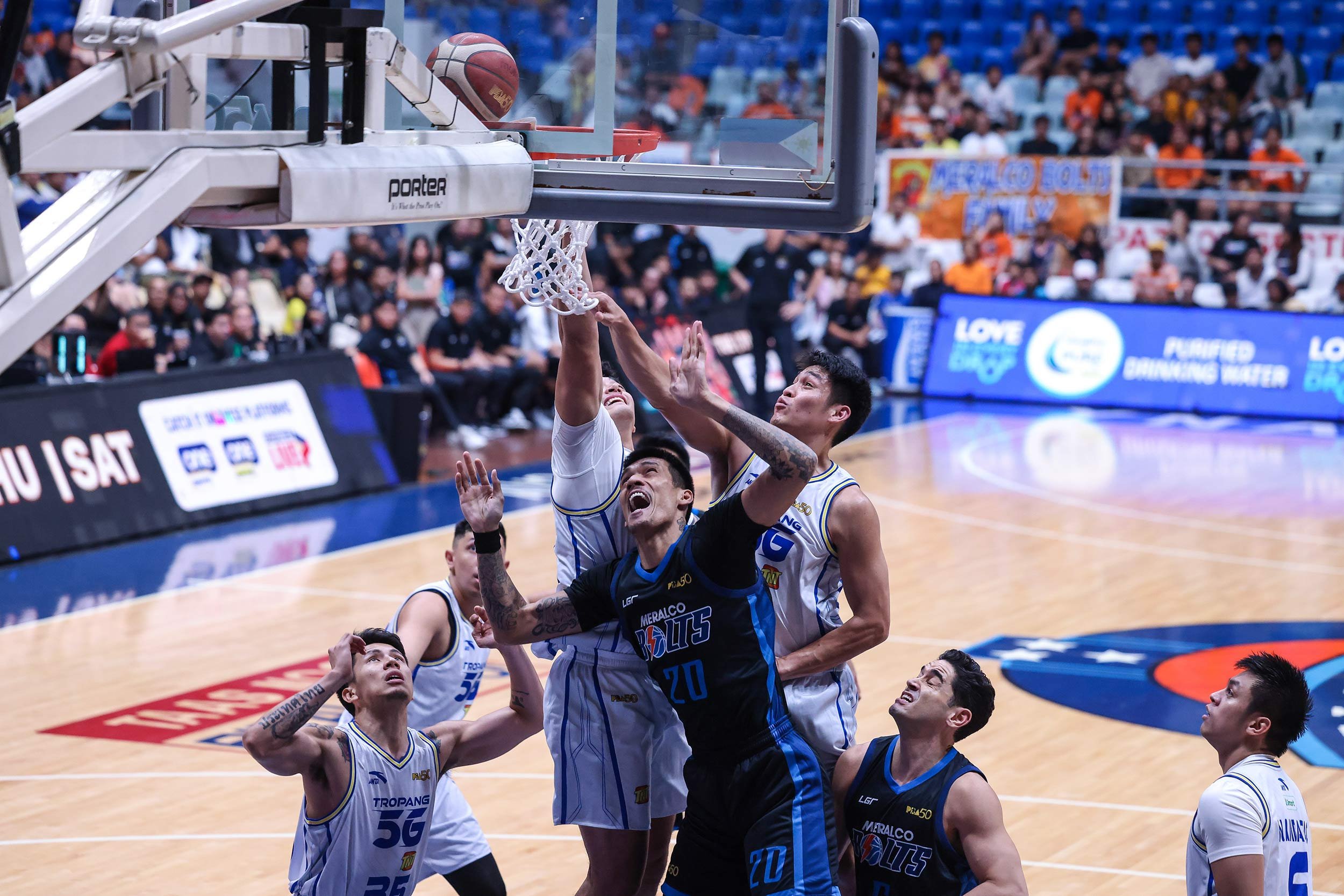 CORPORATE CIVIL WARS: Sister teams Kings, Beermen, Bolts, Tropa open semis duels