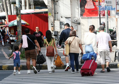 Travelers head to provinces as holidays end