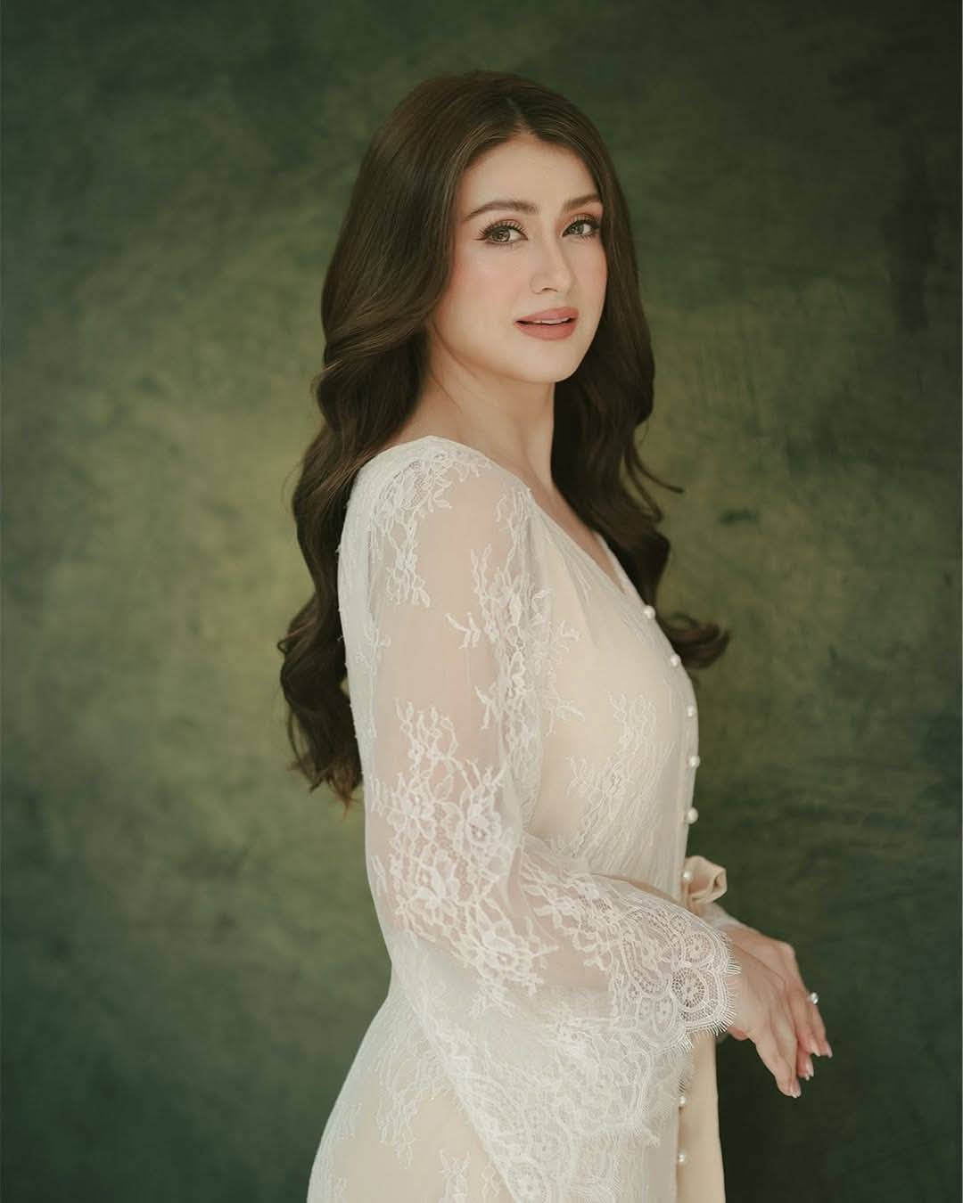 CARLA Abellana