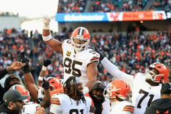 Broncos grab top spot; Steelers, Panthers advance