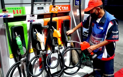 Mixed pump prices: diesel up, gas down