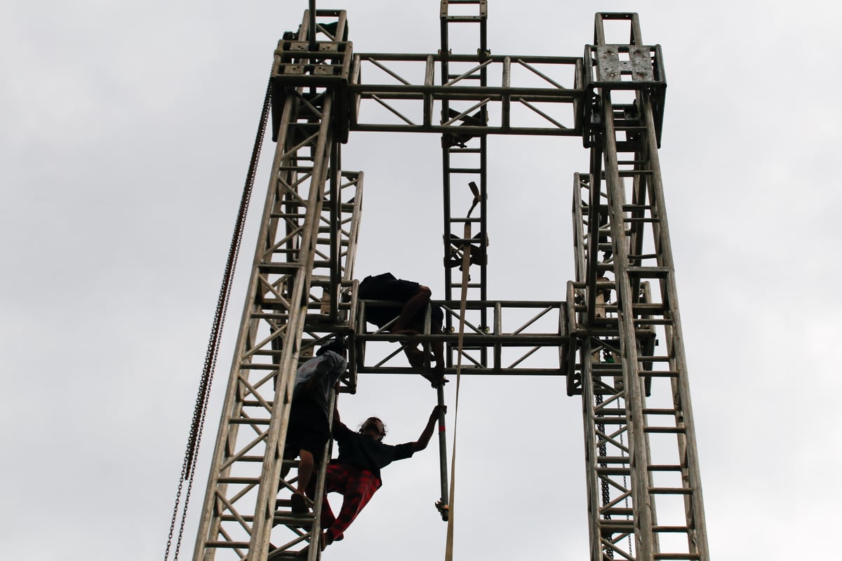 Preparations for the Feast of Nazareno