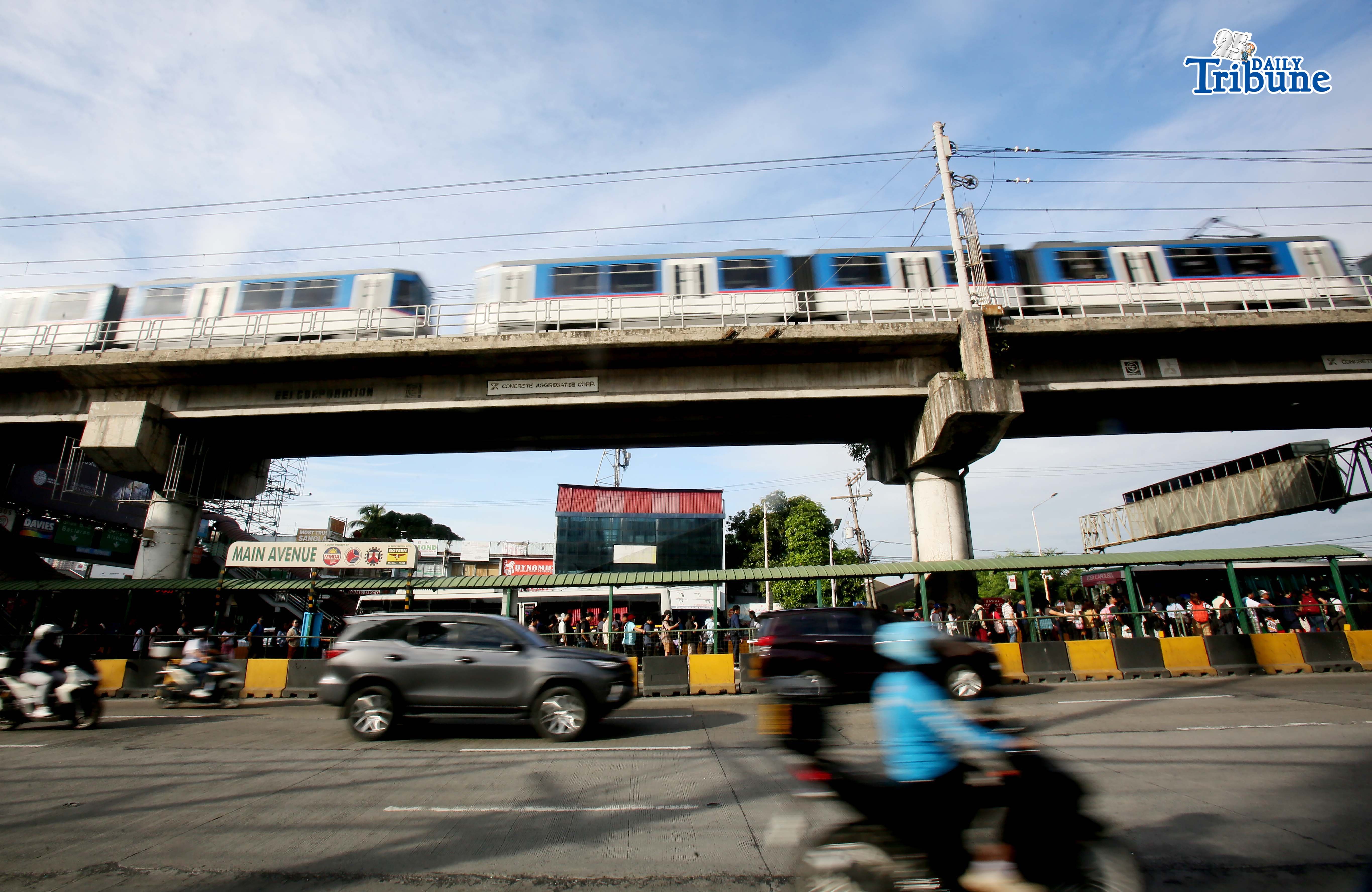 Rehabilitated EDSA bus way