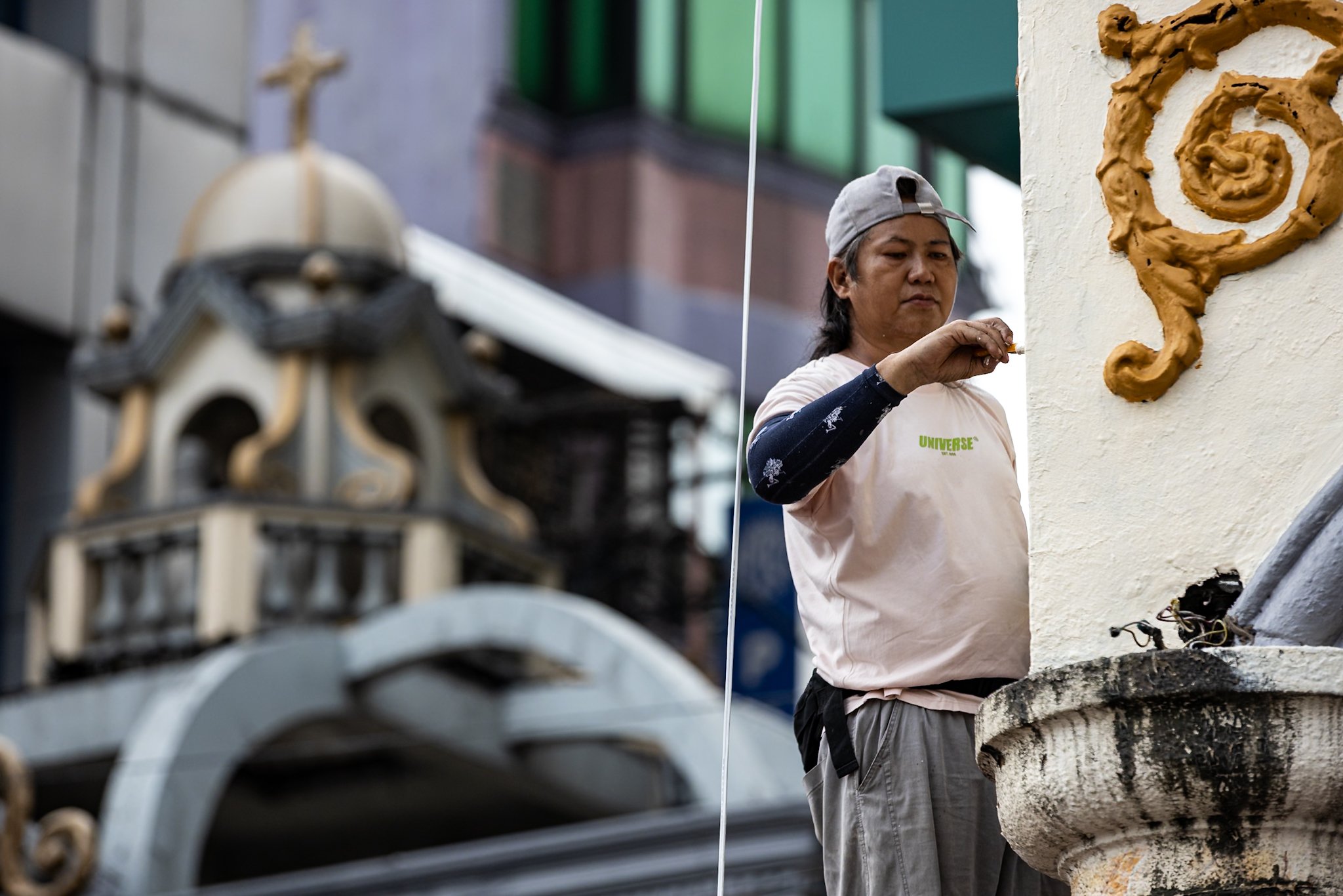 As Traslacion nears, workers repair Quiapo Church vicinity