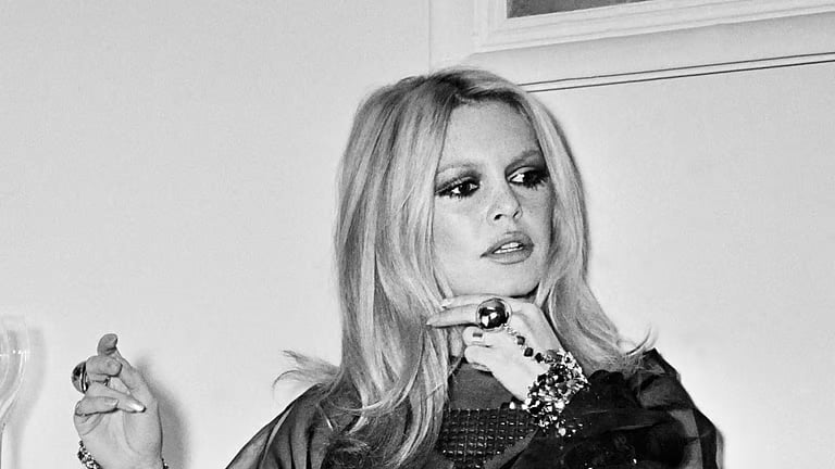 Bardot to be buried in Saint-Tropez as cause of death revealed