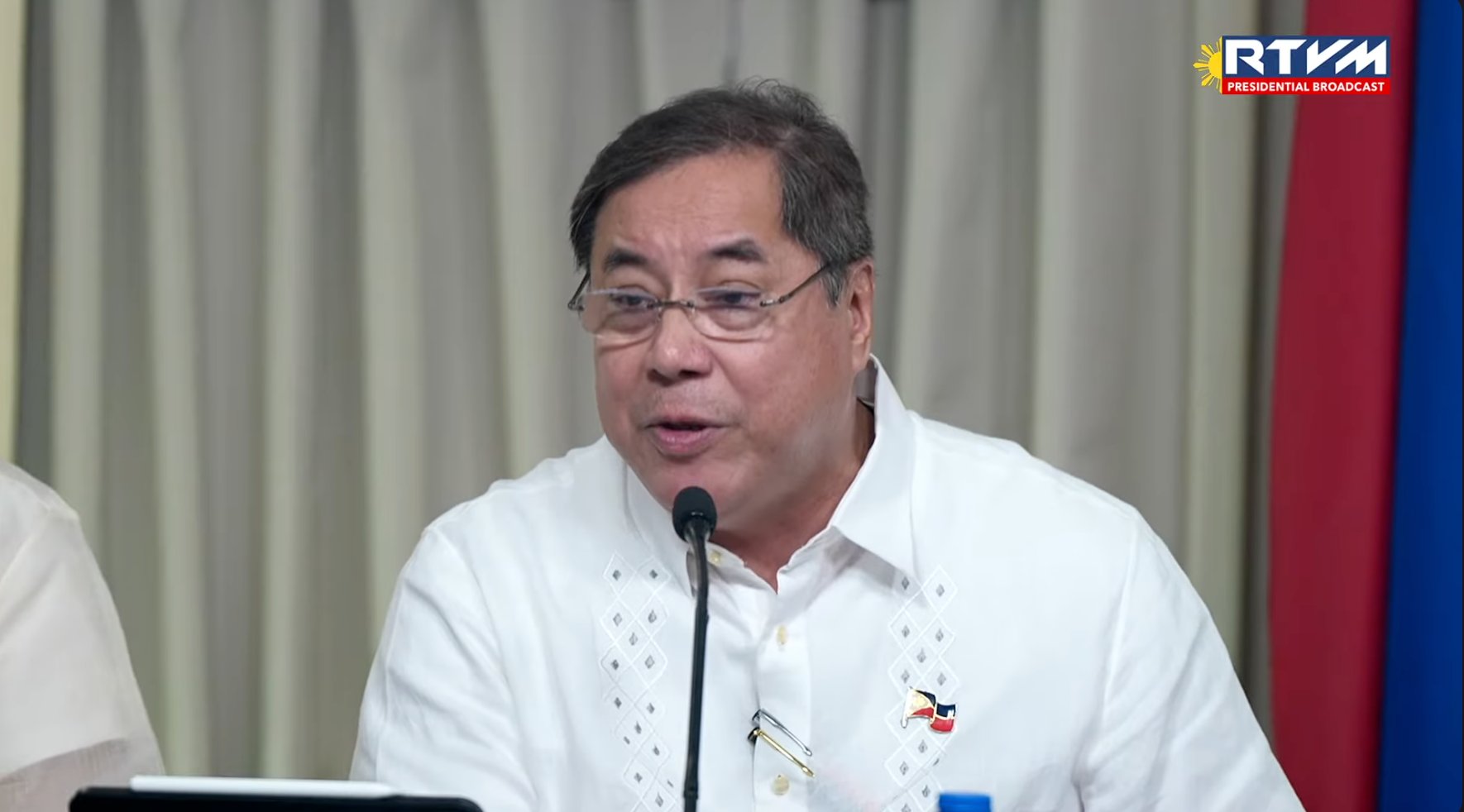 DOH chief on leave after knee replacement surgery