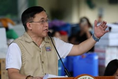 Go calls for halfway houses to ease burden on patient watchers