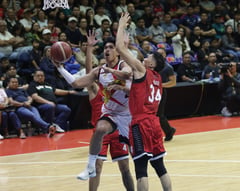 Beermen nip Kings, regain semis series lead