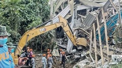 Binaliw landfill collapse claims 1; 38 still missing