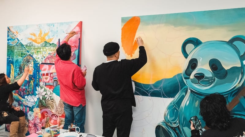 Filipino, Chinese artists unveil friendship mural