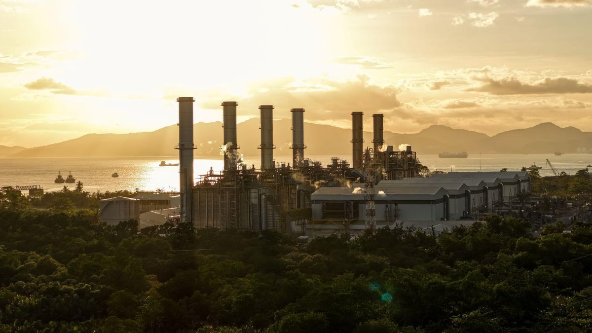 Boosting energy security. The Clean Energy Complex in Batangas owned and operated by Prime Infra and First Gen, supports the country’s long-term power resilience.