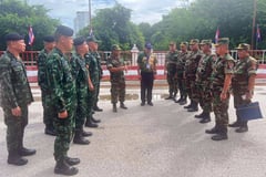 U.S. offers aid to bolster Thailand, Cambodia truce