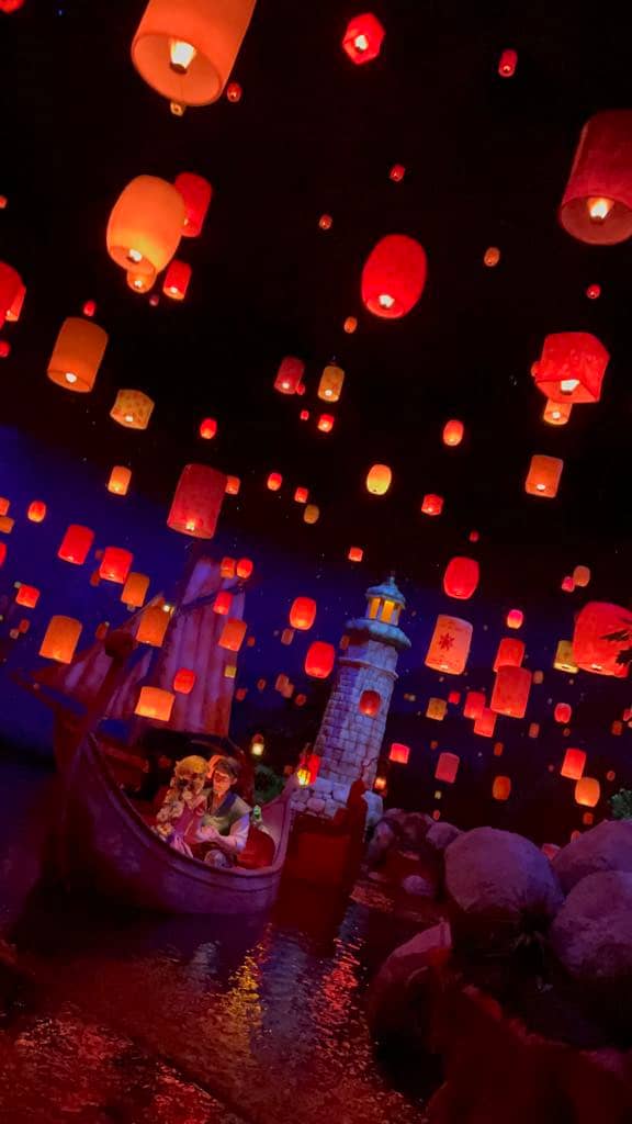 COUNTRY of contrasts From serene Zen stillness to bustling streets, from
steaming bowls to glittering festivals, Japan in January feels like a dream
stitched together — delicate as sakura, bright as Tokyo, and unforgettable as
the first snowfall.