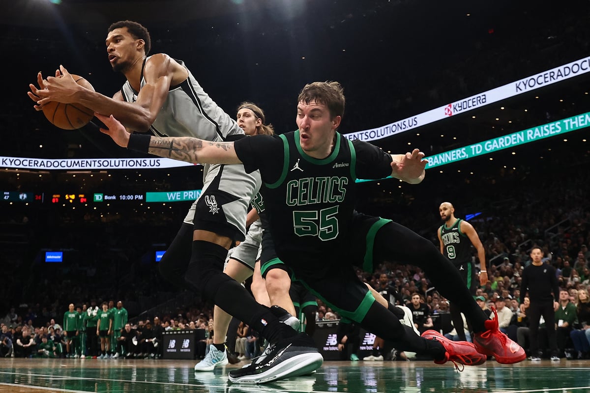 ‘Wemby’ tows Spurs past Celtics