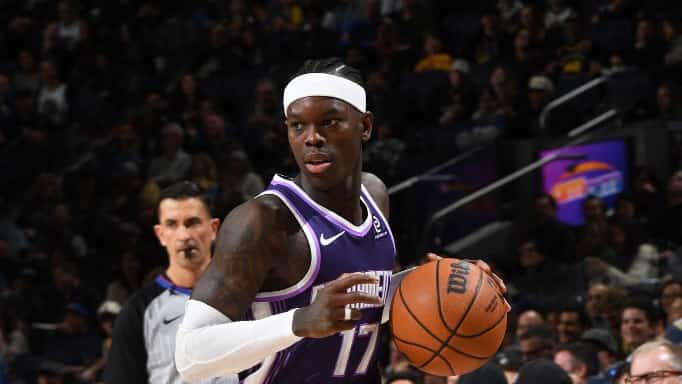 Dennis Schroder #17 of the Sacramento Kings dribbles the ball during the game against the Golden State Warriors on January 9, 2026 at Chase Center in San Francisco, California.