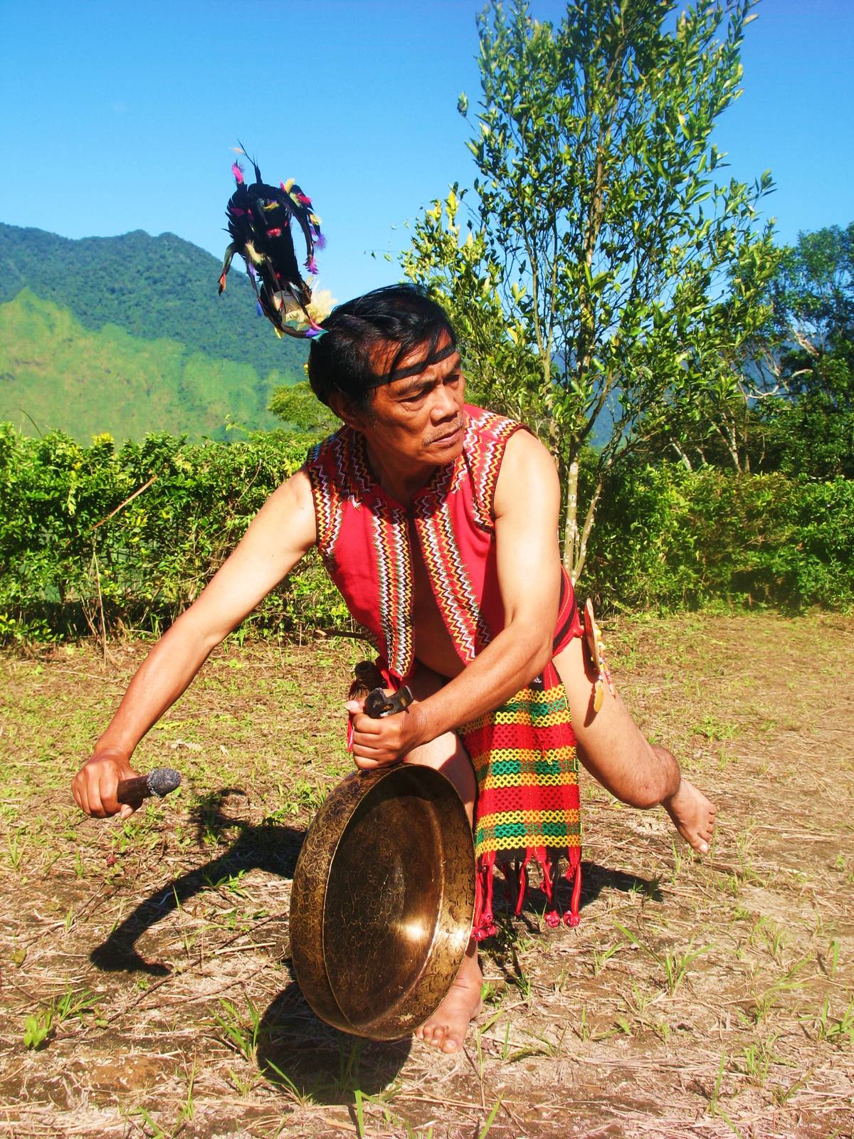 KALINGA traditional musician and dance and Manlilikha ng Bayan Alonso Saclag died on 29 November 2025.
