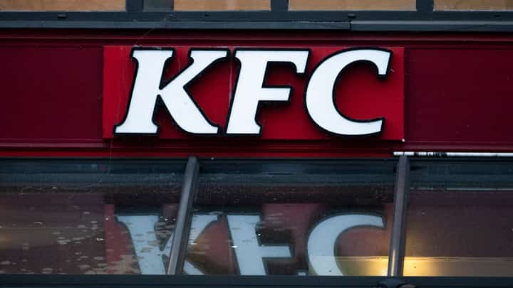 KFC worker stabbed in dispute over gravy