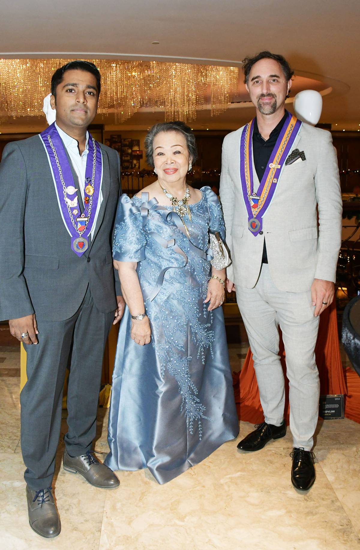DRA. Vivina Yrastorza flanked by Jithin Bhadran and GM Maximilian Schwalbe.