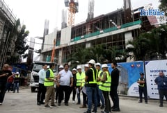 Dizon inspects new cancer hospital