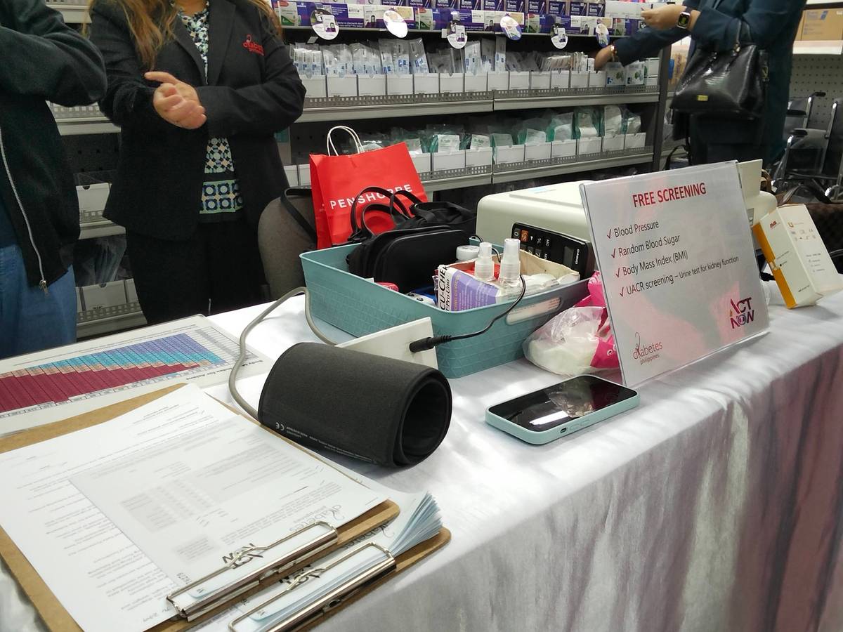 The free screening covers blood pressure and blood sugar checks, body mass index (BMI) measurement, and Urine Albumin-to-Creatinine Ratio (UACR) testing.