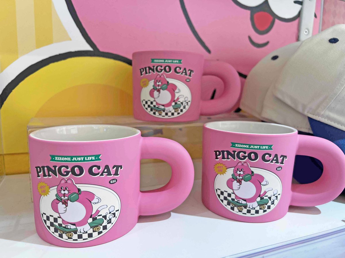 PINGO Cat mugs.
