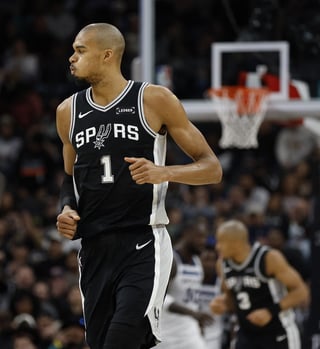 Wembanyama scores 39 as Spurs overcome Edwards, Wolves in thriller