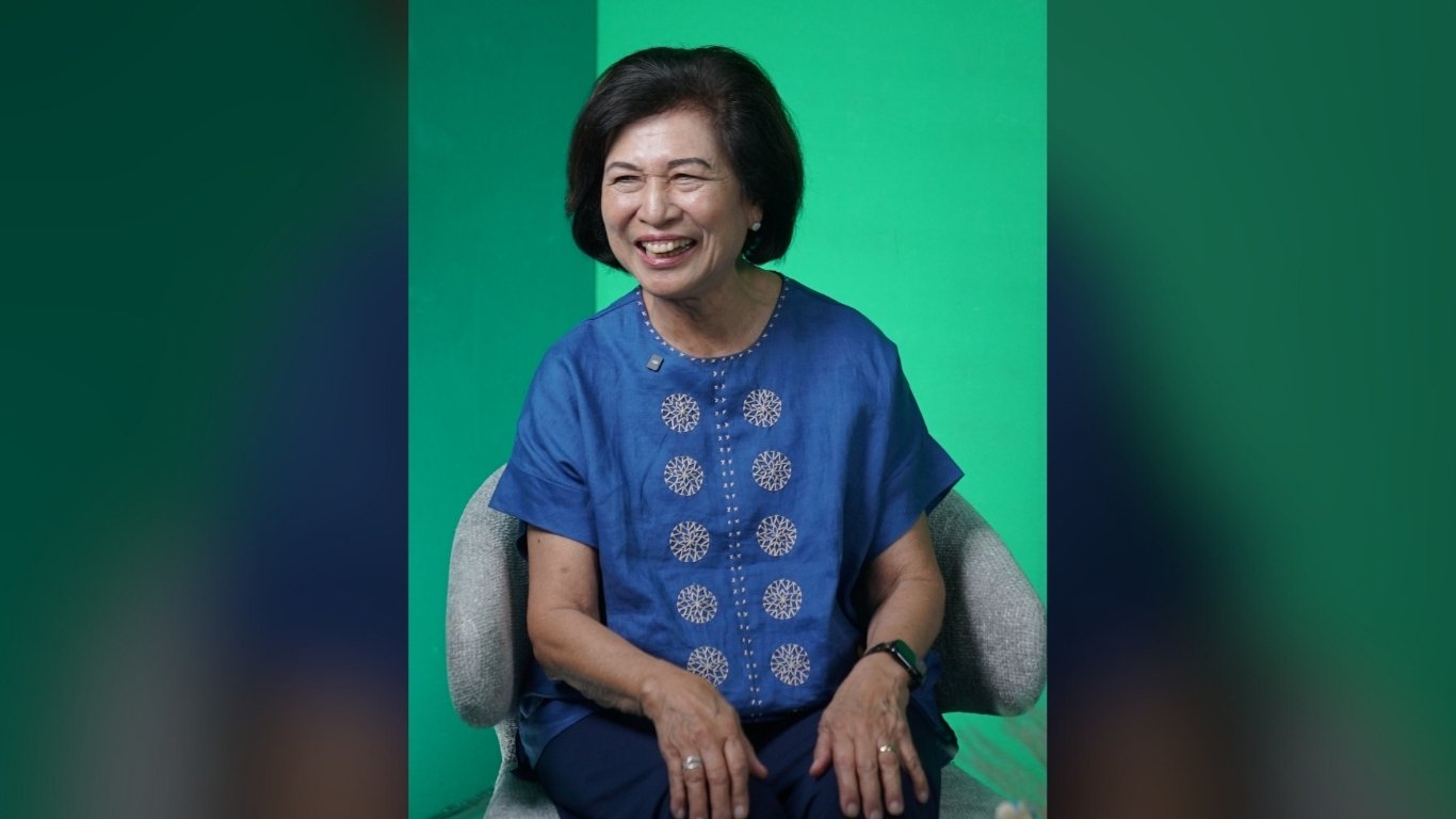 BUSINESSWOMAN Loida Nicolas Lewis oversees a $2-billion global business empire but she still reserves time to being an author. Her book ‘Look Younger When You’re Older, No Botox, No Surgery,’  launched recently.