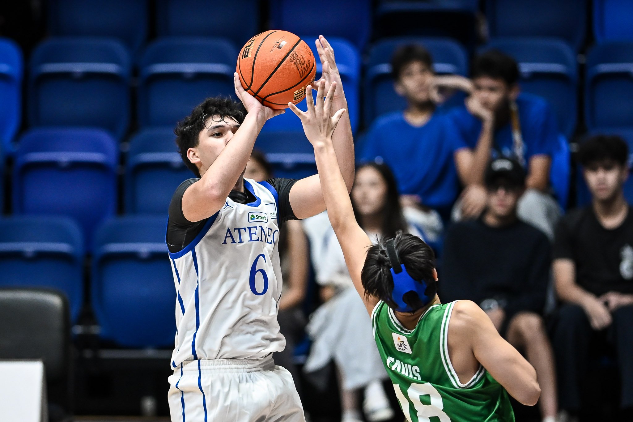 Banal, Leal keep Blue Eagles unbeaten