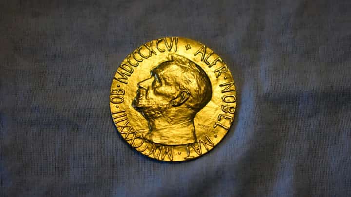 Nobel Foundation: Winners can sell, give away, or donate medals