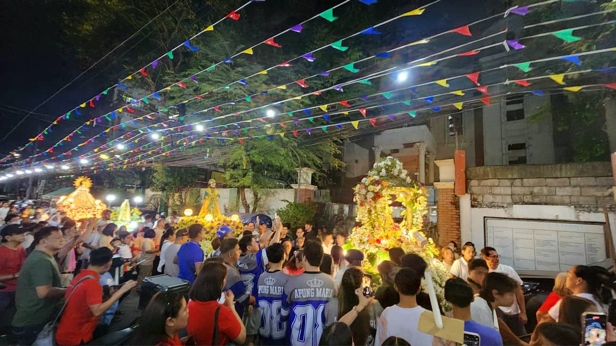 A PROCESSION after the Misa Novenario.