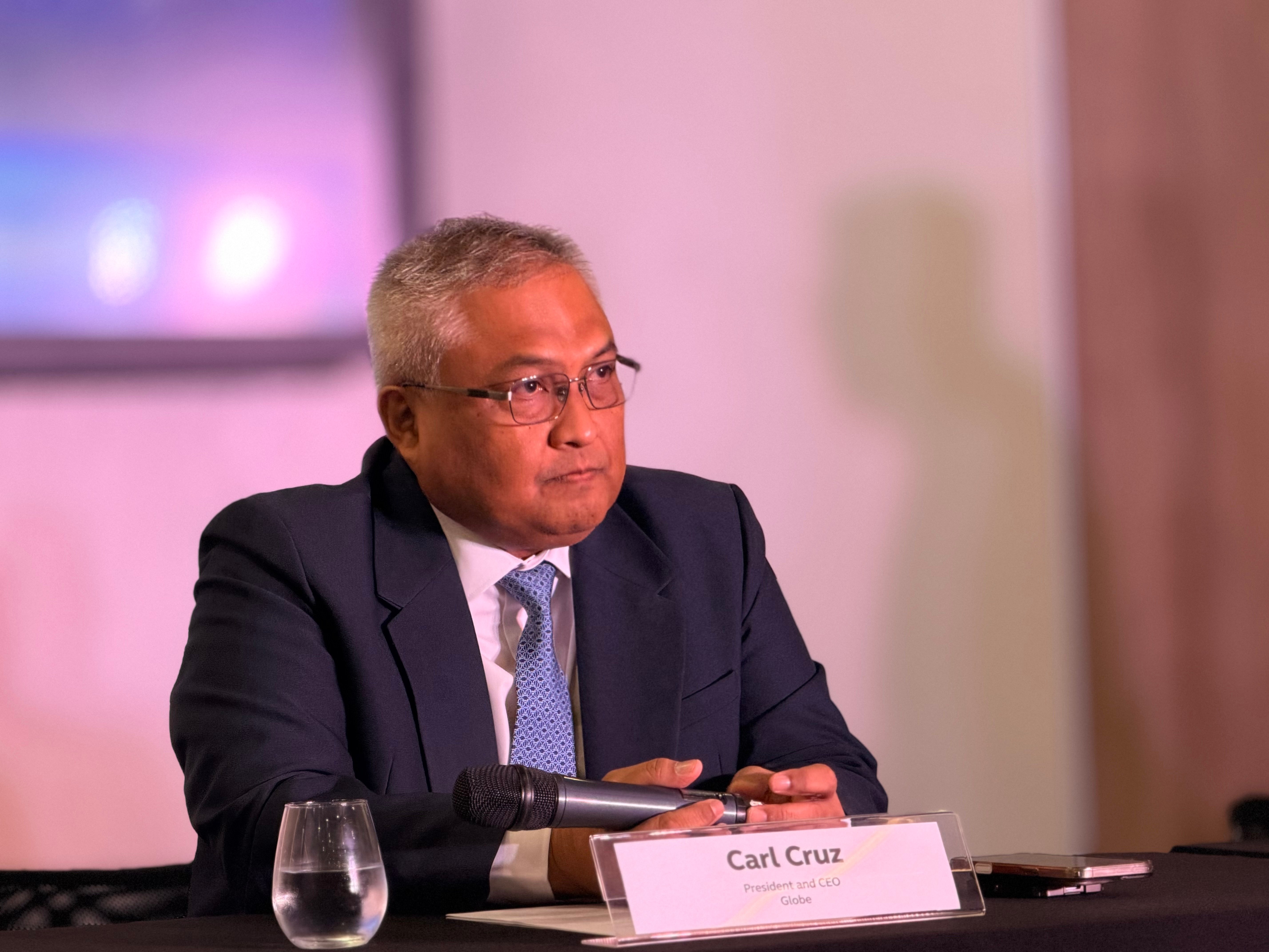 Globe keeps $1B capex, boosts data push