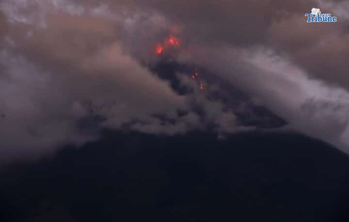 Camalig, binalot ng abo mula bulkang Mayon