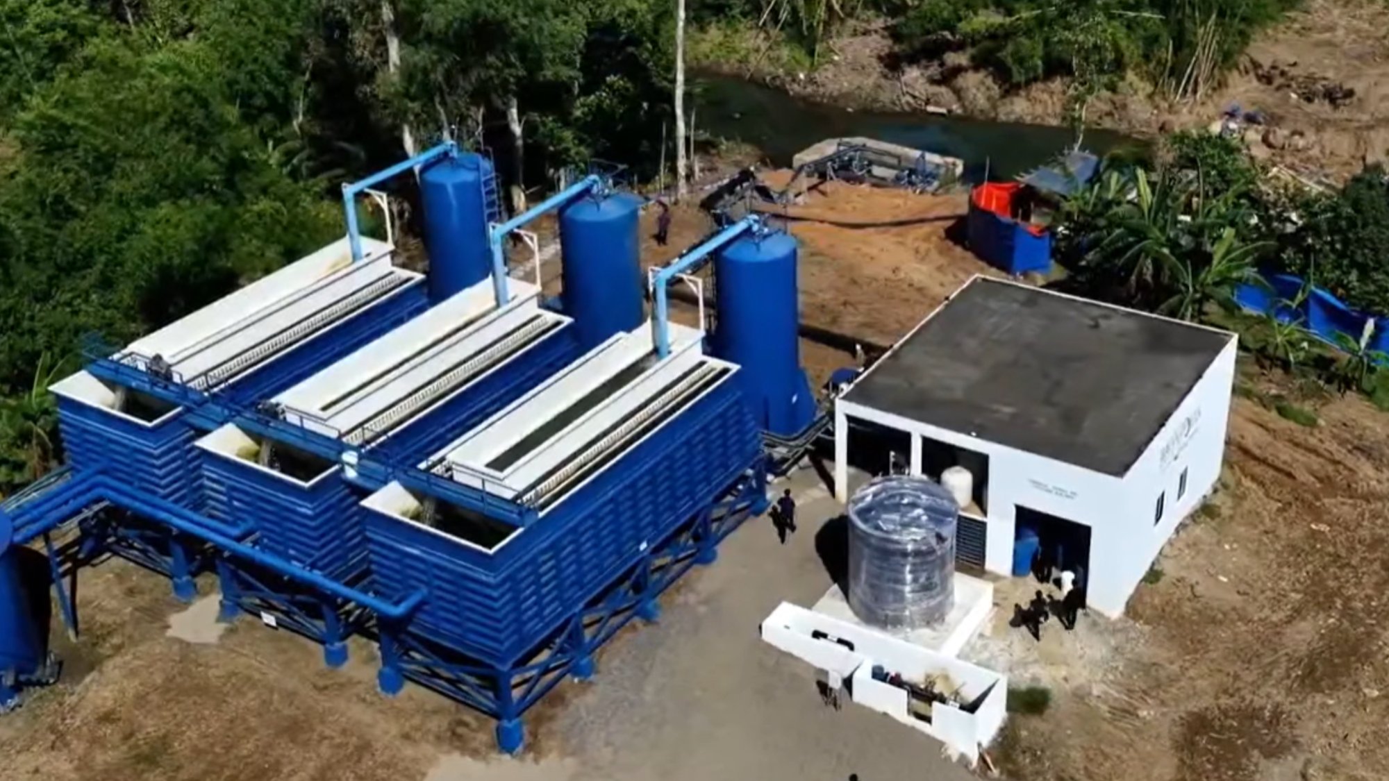 Bacolod residents get expanded water access