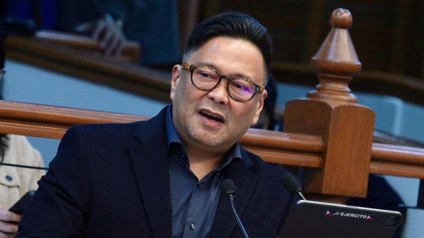 Ejercito warns of ‘judicial overreach,’ rejects Cha-cha as fix