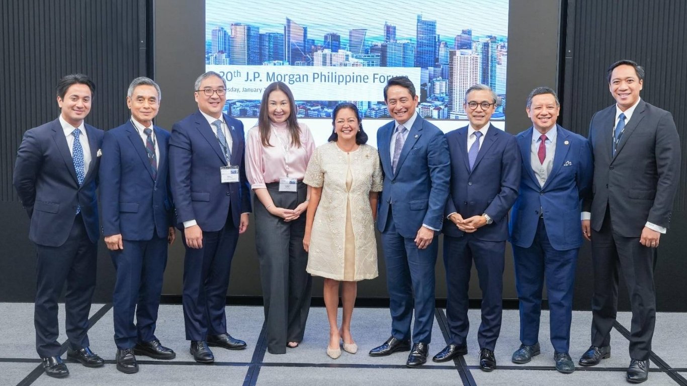 FL graces J.P. Morgan Phl forum