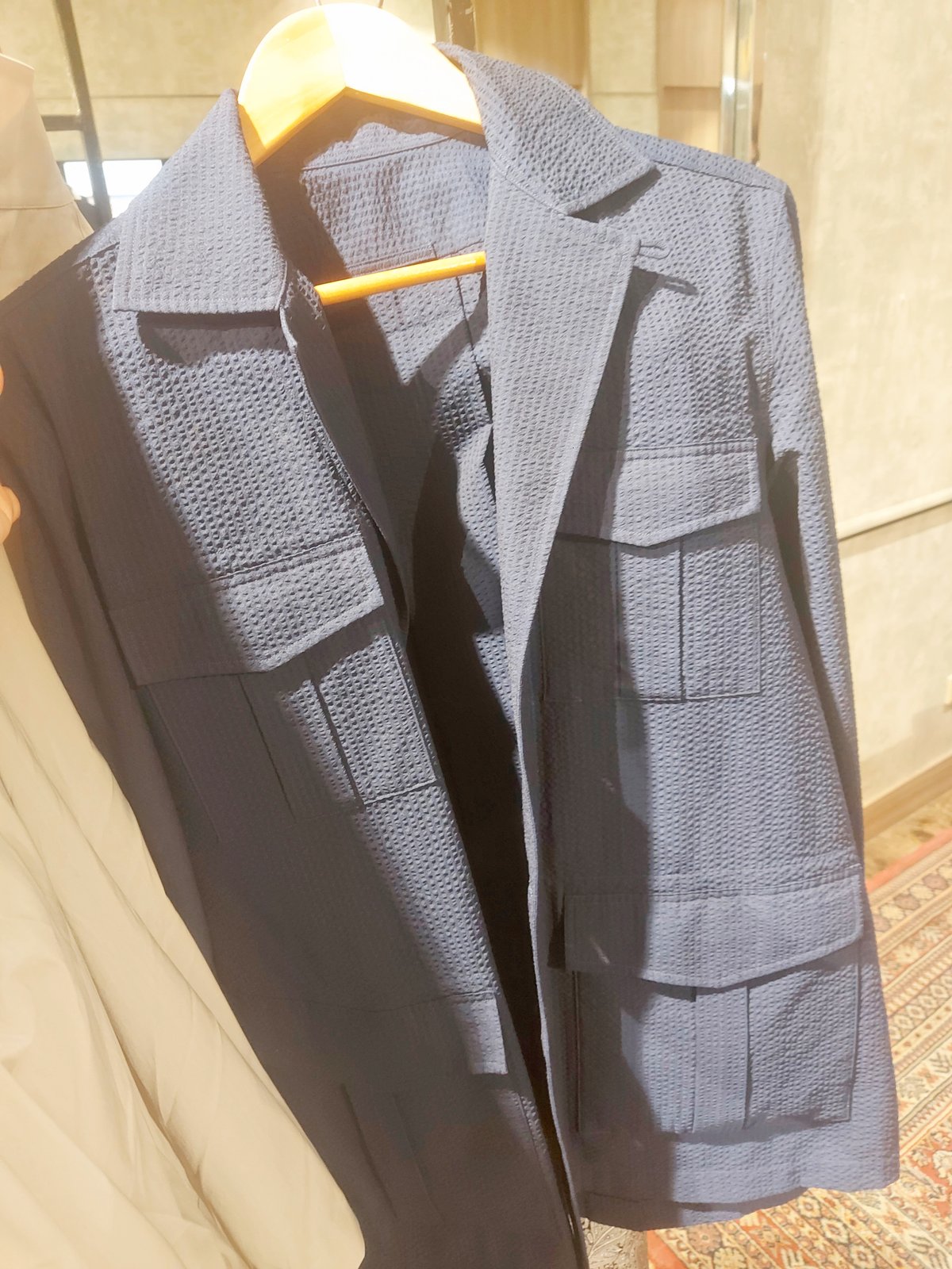 SAFARI jacket is now the preferred suit.