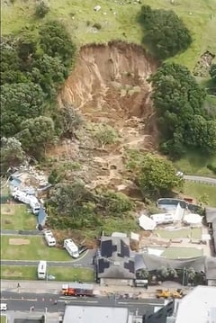 New Zealand landslips kill at least two